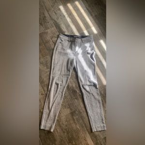 Great pants for work! Will look good with anything!